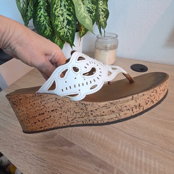 Sandals - Size 9 - Picture 2 of 8